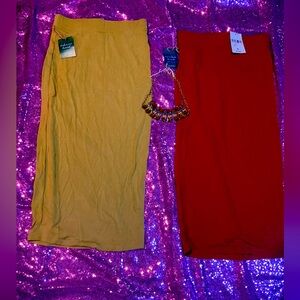 Women pencil skirts and chocker necklace to finish the look!